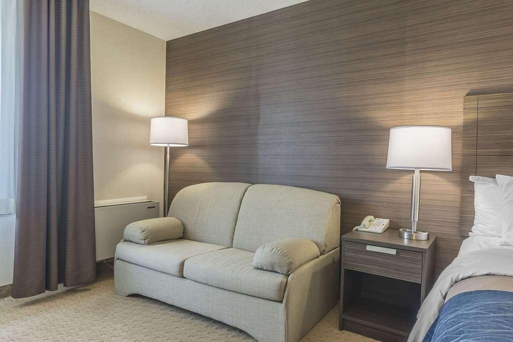 Comfort Inn Levis Room photo