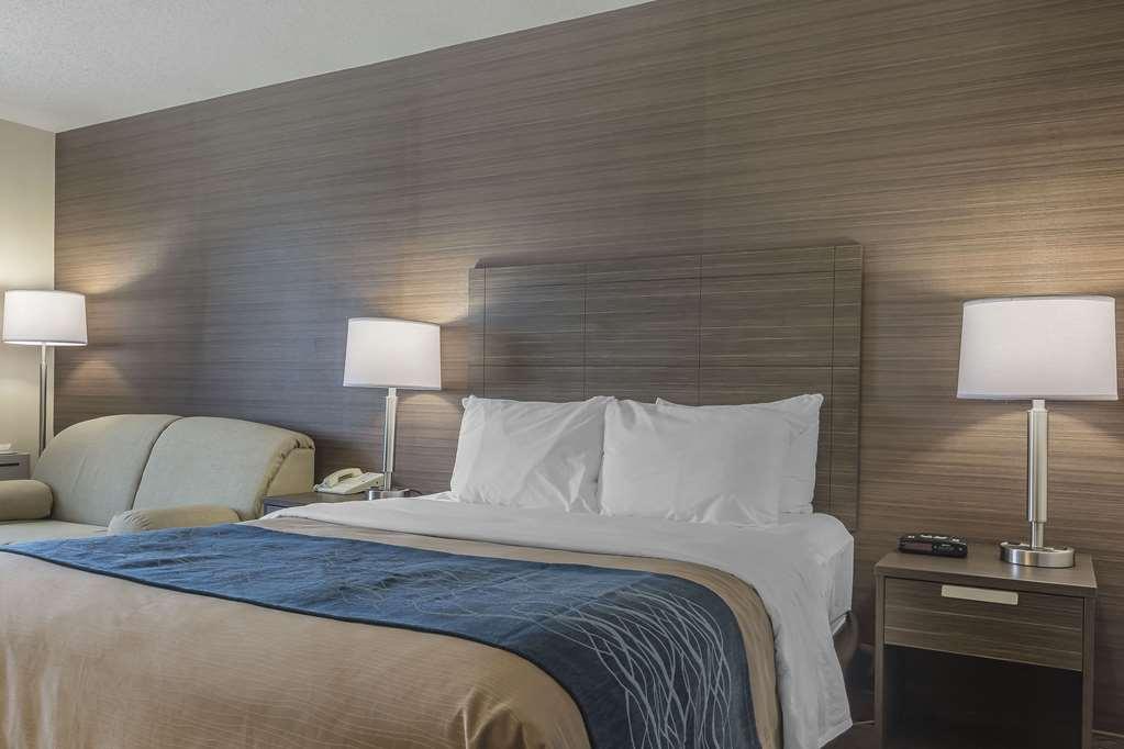 Comfort Inn Levis Room photo
